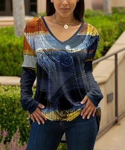 Lily | Navy & Rust Paisley V-Neck Tunic - Women