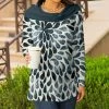 Lily | White & Navy Leaf Boatneck Tunic - Women