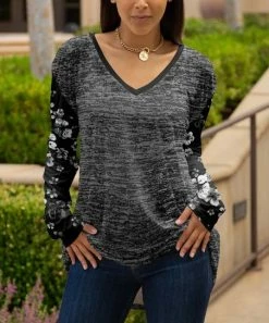 Lily | Black & Gray Variegated Floral Raglan V-Neck Tunic - Plus