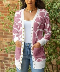 Lily | Pink & White Giraffe Snap-Up Pocket Cardigan - Plus