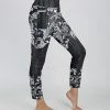 Lily | Gray & White Floral Pocket Leggings - Plus