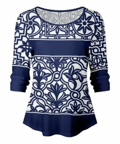 Lily | Blue & White Floral Long-Sleeve Scoop Neck Top - Plus