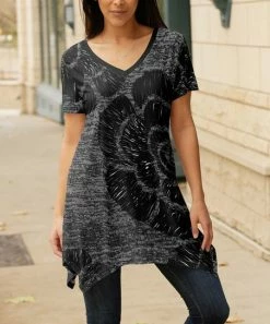 Lily | Black & Gray Heather Floral V-Neck Sidetail Tunic - Women