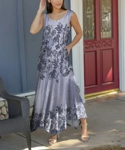 Lily | Lavender & Black Paisley Pocket Sleeveless Shift Maxi Dress - Women