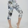 Lily | White & Blue Floral Pocket Capri Leggings - Women