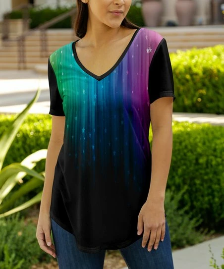 Lily | Black & Green Star Short-Sleeve V-Neck Tunic - Plus 1 Lily | Black & Green Star Short-Sleeve V-Neck Tunic - Plus