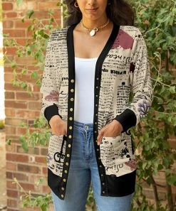 Lily | Beige & Mauve 'Vintage' Pocket Snap-Up V-Neck Cardigan - Plus