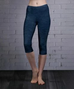 Lily | Navy Blue Capri Leggings - Women