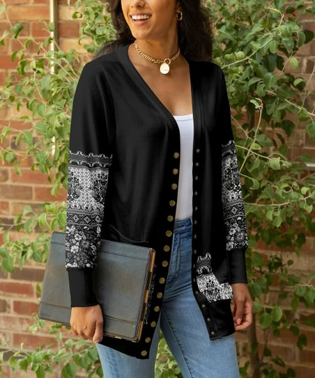 Lily | Black & White Floral Snap-Button Pocket Cardigan - Plus 1 Lily | Black & White Floral Snap-Button Pocket Cardigan - Plus
