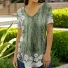 Lily | Green & White Floral Short-Sleeve V-Neck Tunic - Women