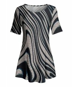 Lily | Black & Gray Croc Wave Short-Sleeve A-Line Tunic - Plus