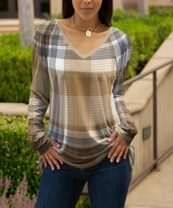 Lily | Beige & Blue Plaid V-Neck Long-Sleeve Tunic - Women