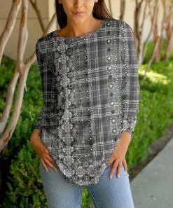 Lily | Gray & White Medallion Plaid Crewneck Tunic - Women & Plus