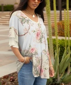Lily | Cream & White Floral V-Neck Ruffle-Sleeve Tunic - Women