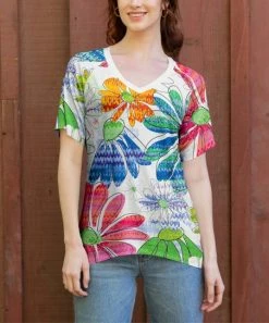 Lily | White Multicolor Floral Short Sleeve V-Neck Top - Women & Plus