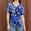 Lily | Blue & White Floral Short Sleeve V-Neck Top - Women & Plus