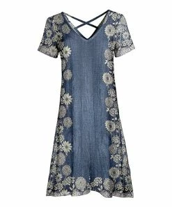 Lily | Blue & White Floral Crisscross-Back V-Neck Dress - Women & Plus