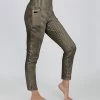 Lily | Beige Houndstooth High-Waist Pocket Leggings - Plus