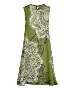 Lily | White & Green Floral Sleeveless Shift Dress - Plus
