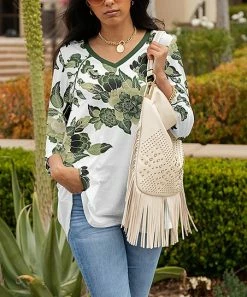 Lily | Green & White Floral Three-Quarter Sleeve V-Neck Tunic - Women