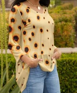 Lily | Beige & Gold Sunflower V-Neck Tunic - Plus