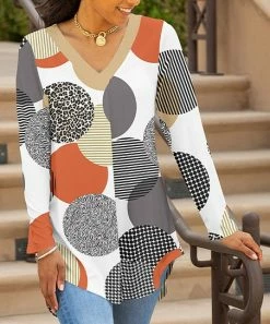 Lily | Beige & Gray Leopard Circles V-Neck Curved-Hem Tunic - Women & Plus